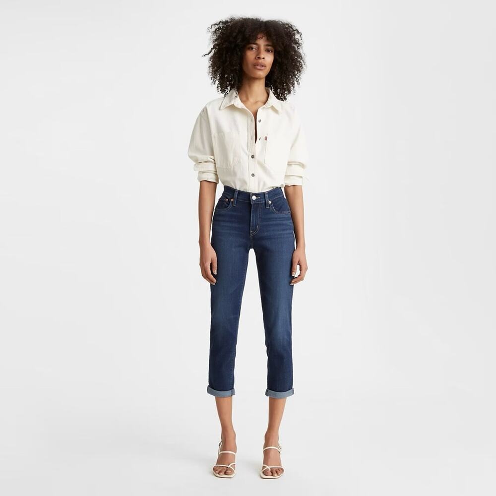 Levi’s NWT BOYFRIEND MID RISE WOMEN'S JEANS 28 length 32